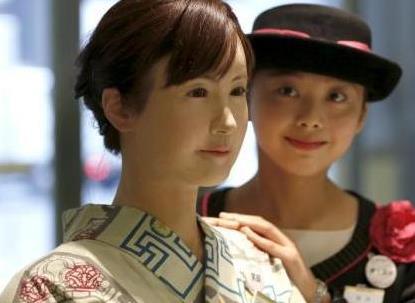 168体育app下载日本研制出“美女机器人”当脱去衣服与硅胶网友：简直辣眼睛(图3)